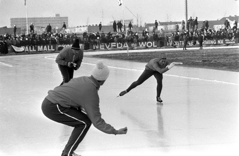 Europese kampioenschappen schaatsen voor dames Heerenveen Ans Schut in aktie, Bestanddeelnr 923-2098