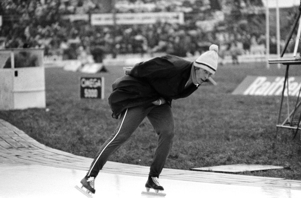 Europese kampioenschappen schaatsen heren, Heerenveen Ard Schenk na 5.000 meter, Bestanddeelnr 924-2134