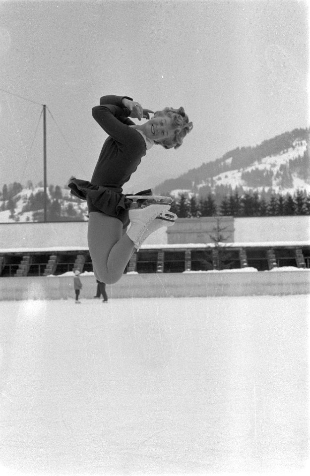 Europese schaatskampioenschap schoonrijden te Garmisch, Sjoukje Dijkstra, Bestanddeelnr 910-9985