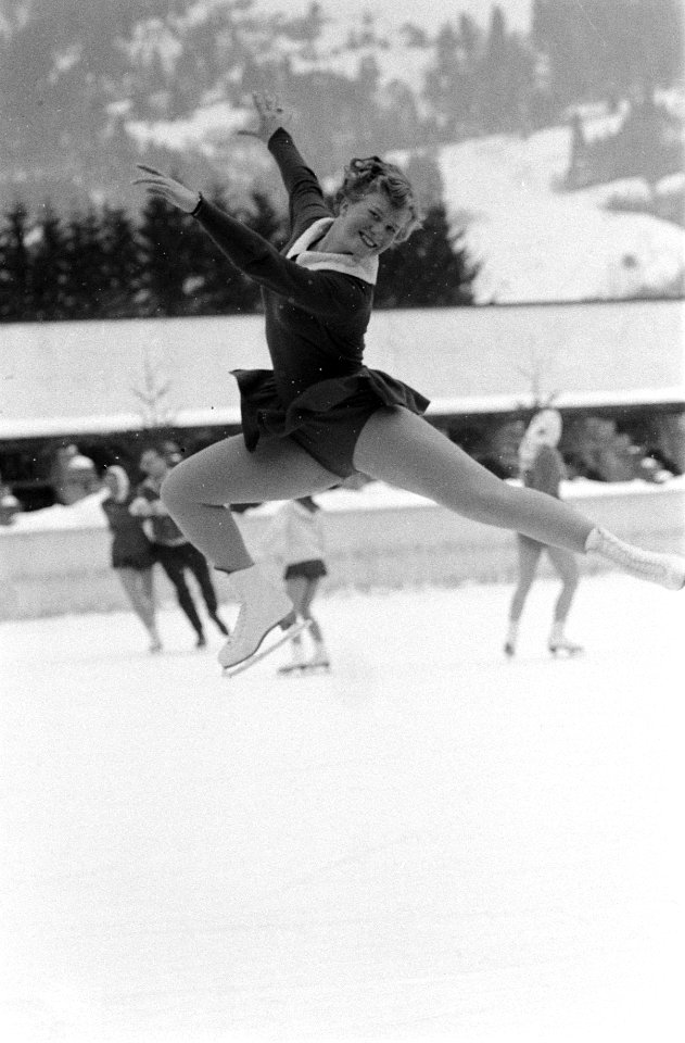 Europese schaatskampioenschap schoonrijden te Garmisch, Sjoukje Dijkstra, Bestanddeelnr 910-9984
