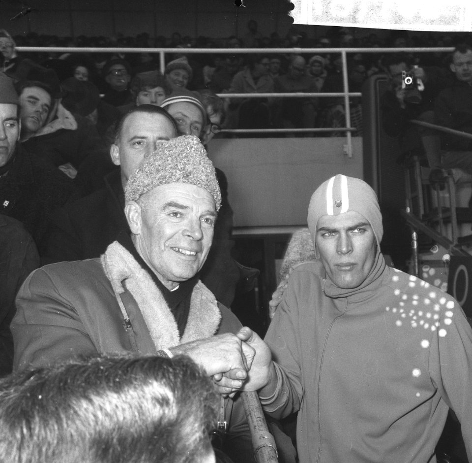 Europese Schaatskampioenschappen te Deventer, Ard Schenk en vader Klaas Schenk, Bestanddeelnr 918-7102