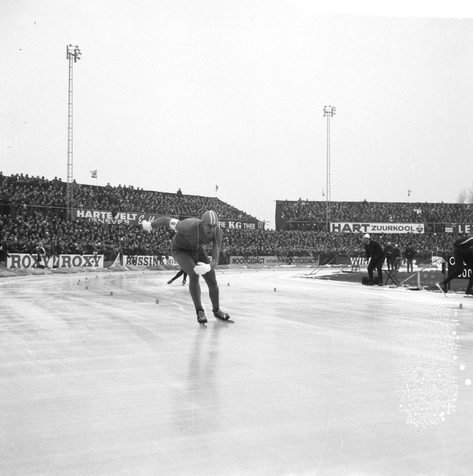 Europese Schaatskampioenschappen te Deventer, Ard Schenk in aktie, Bestanddeelnr 918-7123