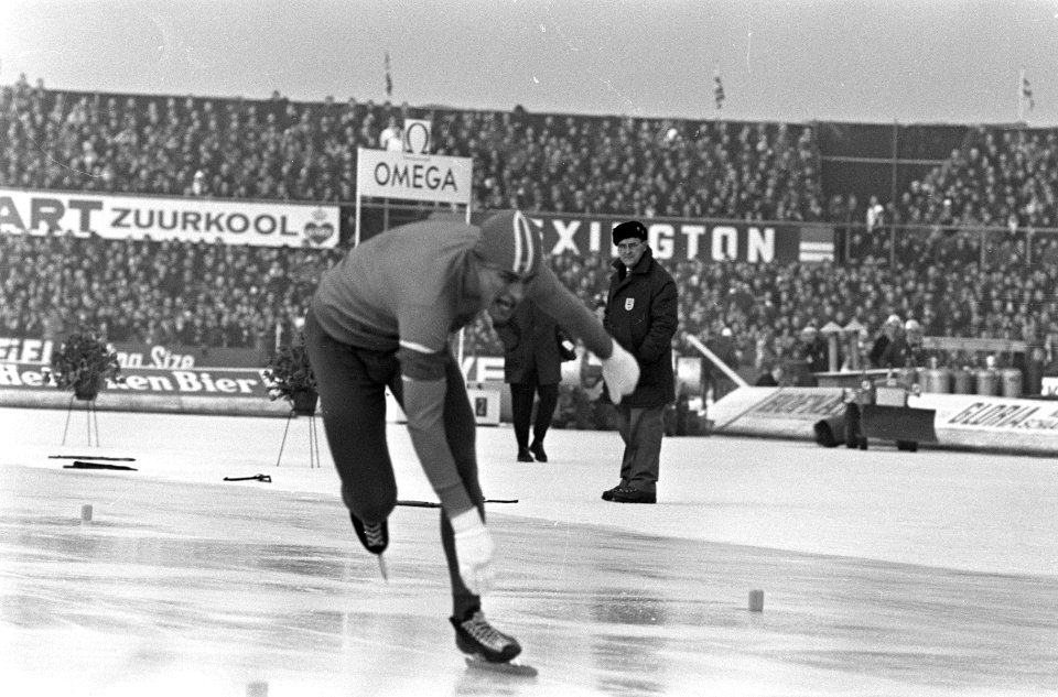 Europese Schaatskampioenschappen Deventer, Ard Schenk in aktie op 500 meter, Bestanddeelnr 918-7050