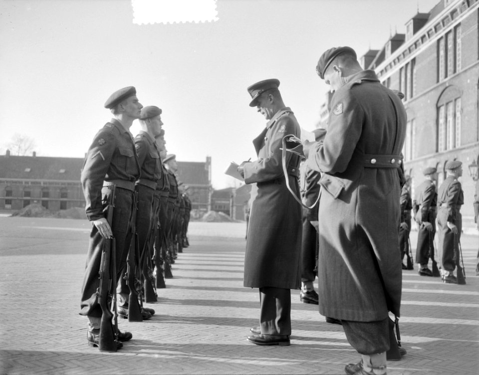 Excersitiewedstrijden Koninklijke Landmacht Den Haag, Bestanddeelnr 906-2656