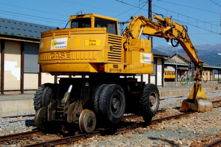 Excavatrice ferroviaire