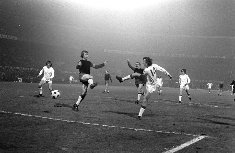 Excelsior tegen Ajax 0-4, Cruijff tijdens spelmoment, Bestanddeelnr 925-4138