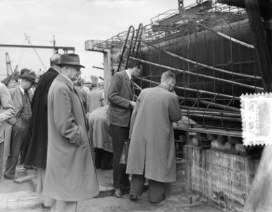Excursie van 250 ingenieurs bij nieuwe Amstelbrug. Ingenieurs bezichtigen de bru, Bestanddeelnr 905-7885