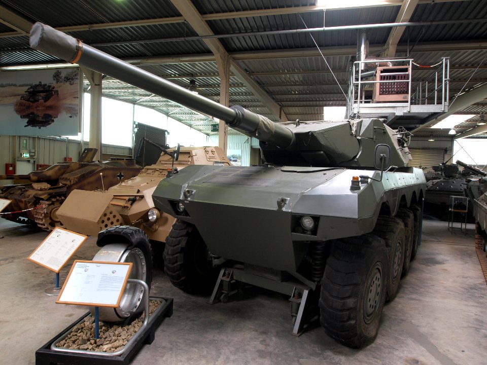 EXF 8x8 Radkampfwagen 90 pic3