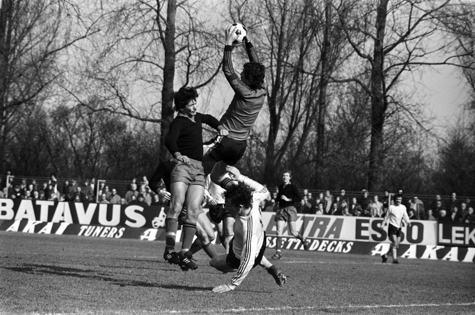 Exelsior tegen NAC 0-2 Nac-doelman Jan de Jong in actie, Bestanddeelnr 928-4768