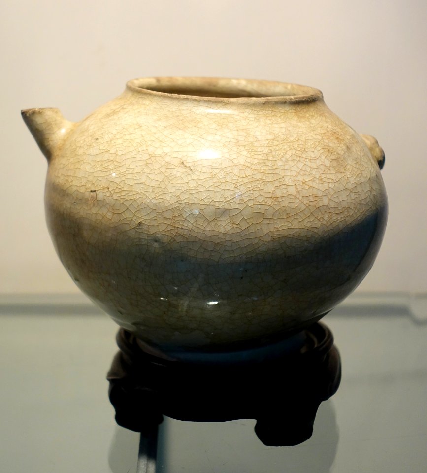 Ewer from Vietnam, 12th-13th century AD, stoneware - Museum of Vietnamese History - Ho Chi Minh City - DSC05892
