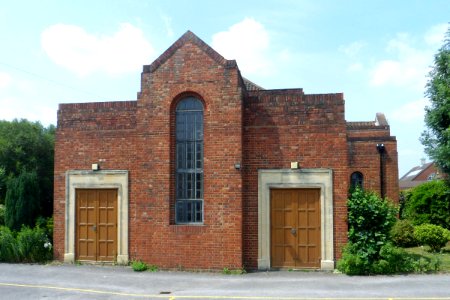 Ewell United Reformed Church, London Road, Ewell (July 2013) (5)