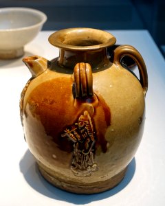 Ewer, China, Changsha kilns, Tang dynasty, 800s AD, stoneware, white slip and iron pigment under yellow glaze, gold lacquer repairs - Freer Gallery of Art - DSC04914