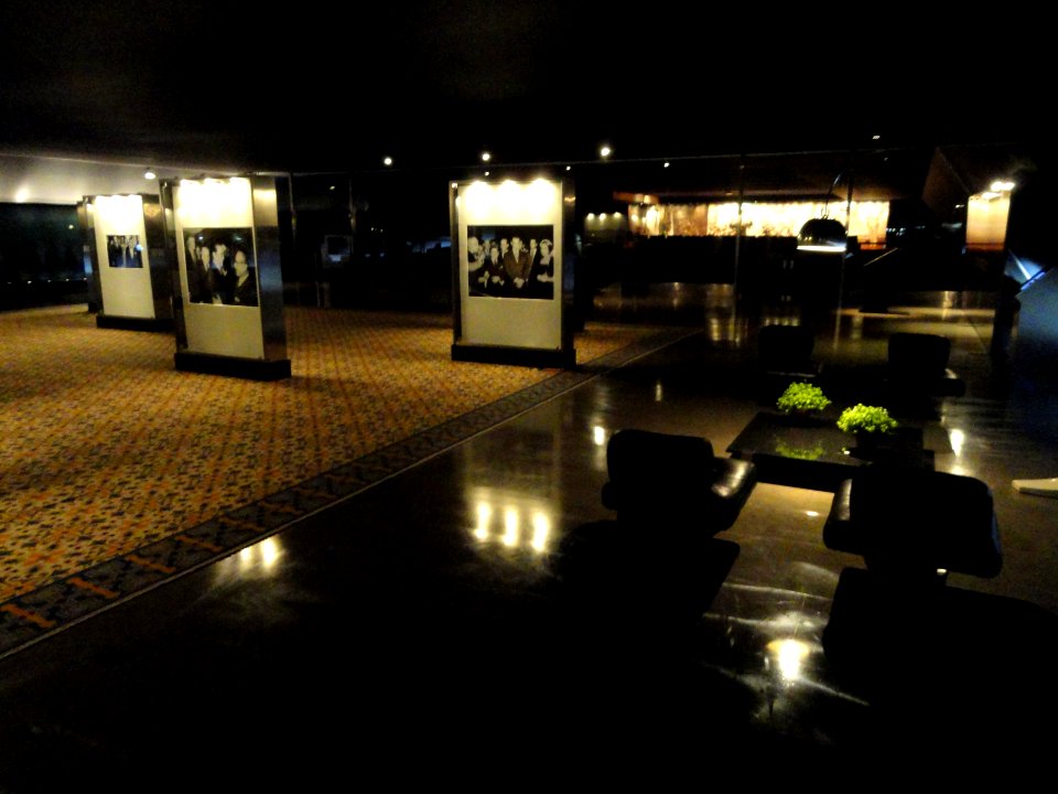 Exhibit area - Memorial JK - DSC00467
