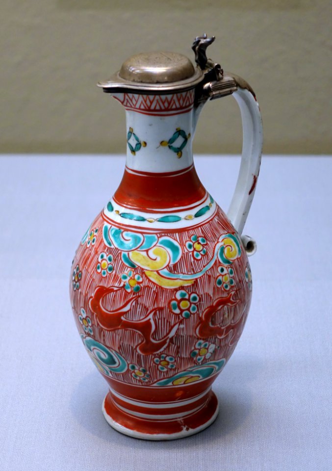 Ewer for export with cloud design, Imari ware, Kakiemon type, Edo period, 1600s AD, porcelain, overglaze enamel, European silver lid dated 1671 - Tokyo National Museum - Ueno Park, Tokyo, Japan - DSC08947