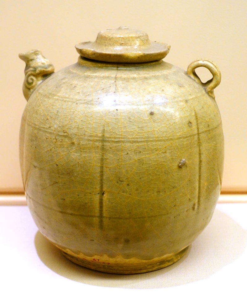 Ewer, Ly-Tran dynasty, 11th-14th century AD, brown and celadon glazed ceramic - National Museum of Vietnamese History - Hanoi, Vietnam - DSC05514