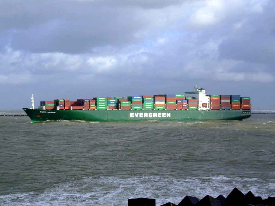 Ever Urban p4, leaving Port of Rotterdam, Holland 21-Jan-2007