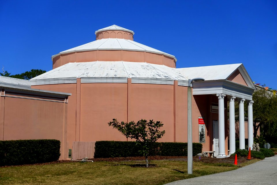 Exhibit hall - Circus Museum - John and Mable Ringling Museum of Art - Sarasota, FL - DSC00389