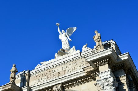 ExhibitionPlacePrincesGates4