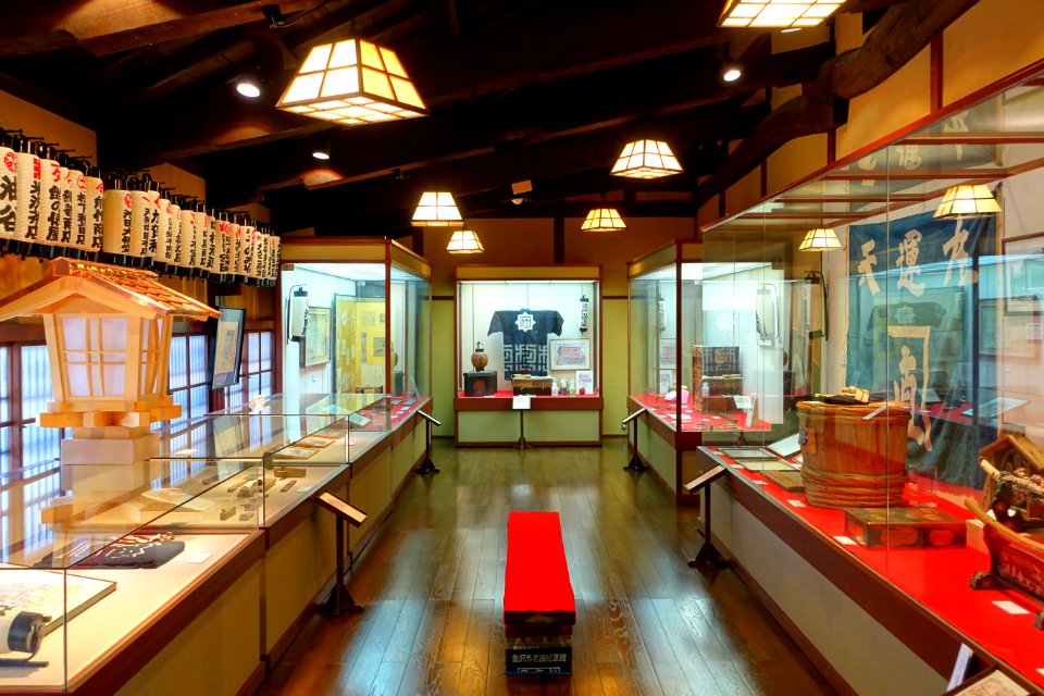 Exhibition Room - Shinise Kinenkan Museum - Nagamachi - Kanazawa, Japan - DSC00253
