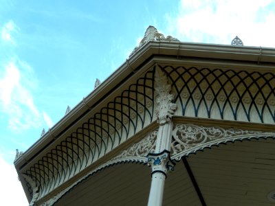 Exhibition Park bandstand, eaves