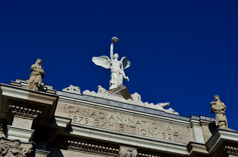 ExhibitionPlacePrincesGates3