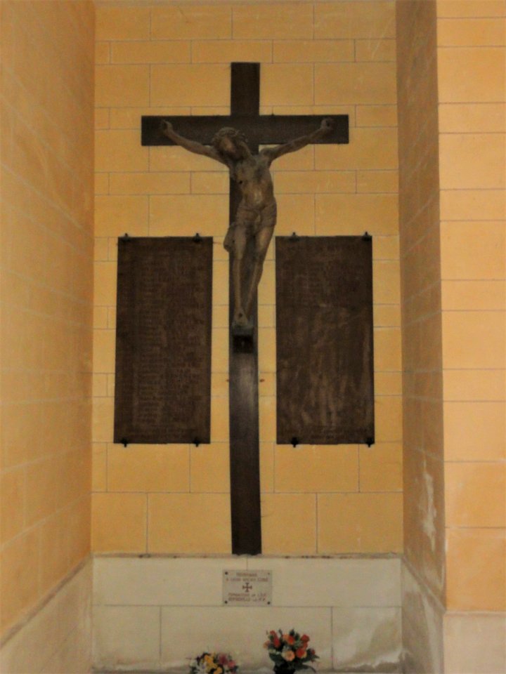 Fauville-en-Caux (Seine-Mar.) église, croix