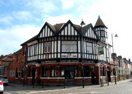 Fawcett Inn, 176 Fawcett Road, Southsea (October 2017) (2)