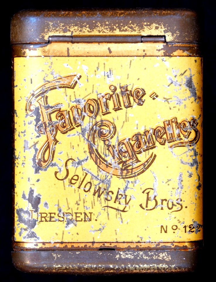 Favorite Cigarettes No 122 blikje, achterkant