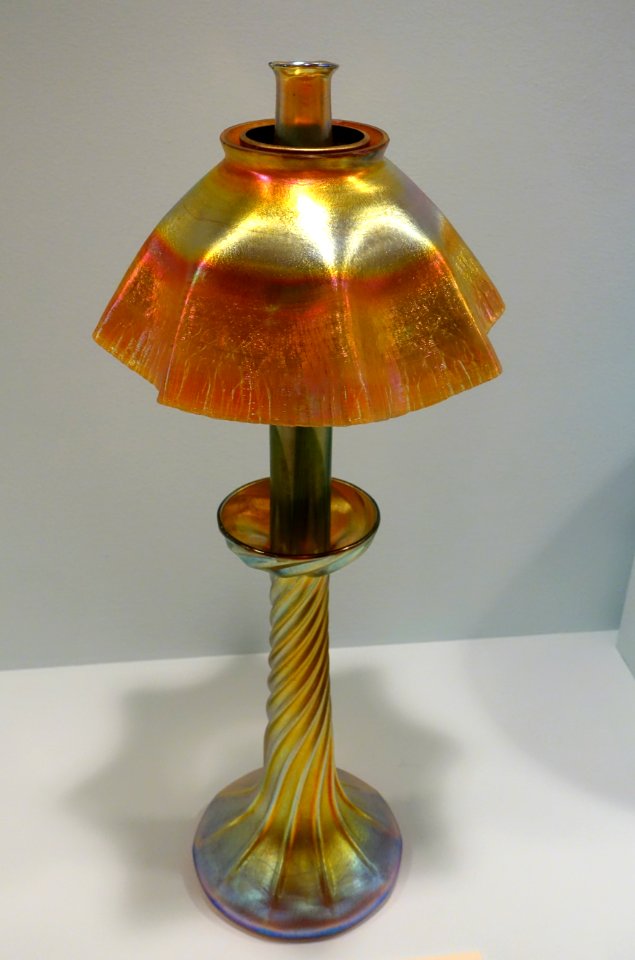 Favrile oil lamp and shade, Tiffany Glass and Decorating Co., New York, c. 1900, blown and molded iridescent glass - Krannert Art Museum, UIUC - DSC06569