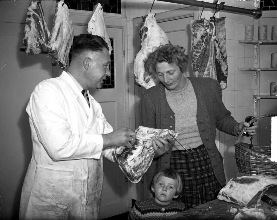 Fanny Blankers-Koen naar Amerika (bij de slager), Bestanddeelnr 903-3764