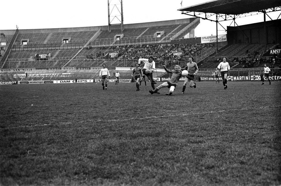 FC Amsterdam tegen NAC 3-0, Van de Lem (l) scoort, Bestanddeelnr 927-8559