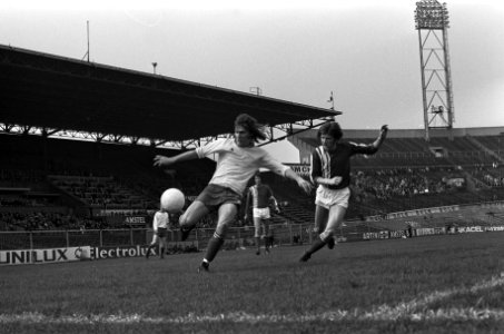 FC Amsterdam tegen Go Ahead Eagles 3-0, Van de Lem schiet op doel Go Ahead, Bestanddeelnr 927-0827