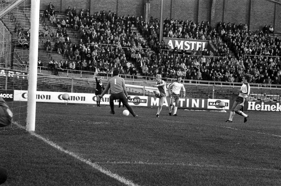 FC Amsterdam tegen Feyenoord 1-2, Rijsbergen scoort, er is echter al gefloten, Bestanddeelnr 929-4586