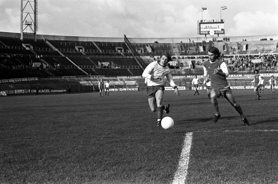 FC Amsterdam tegen MVV 0-0, Nico Jansen (l) in actie, Bestanddeelnr 927-5440