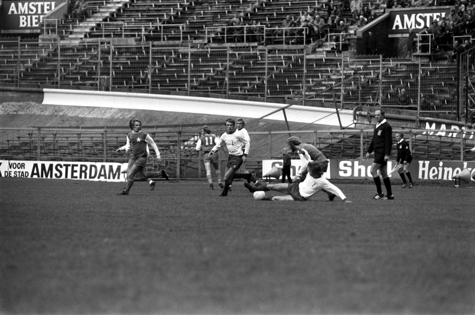 FC Amsterdam tegen MVV 0-0, spelmomenten, Bestanddeelnr 927-5441