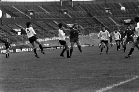 FC Amsterdam tegen Hiberniaus 7-0 UEFA Cup , spelmoment, Bestanddeelnr 927-4670
