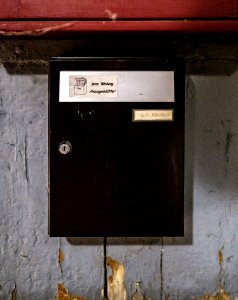 Falscher Briefkasten als Geocache am Holzmarkt in Tübingen