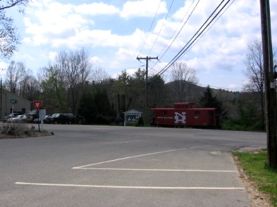 Falls Village caboose 026