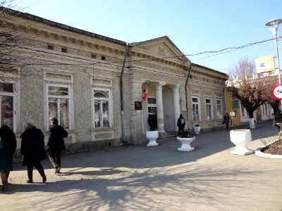 Falticeni bibliotheque municipale 1