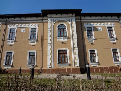 Falticeni musee d art ion irimescu facade 1