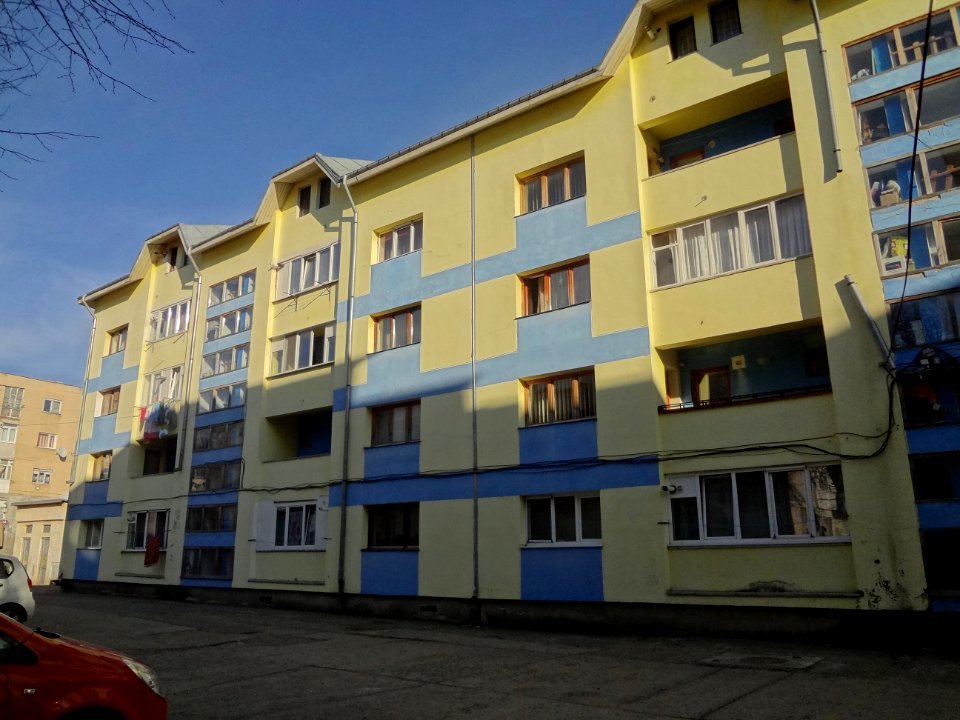 Falticeni hlm boulevard deux douaniers ou doi graniceri 5