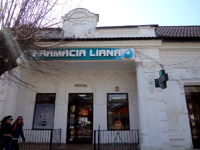 Falticeni architecture pharmacie centre ville 1