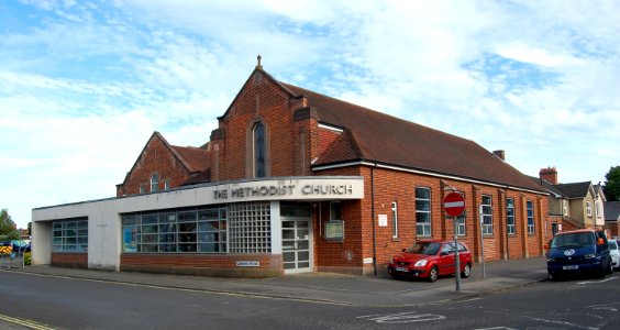 Fareham Methodist Church, Kings Road, Fareham (May 2019) (2)