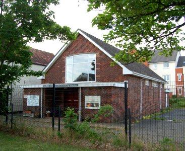 Fareham Free Seventh Day Adventist Church (former Gospel Hall), Malthouse Lane, Fareham (May 2019) (5)