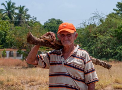 Farmers in Altagracia ports