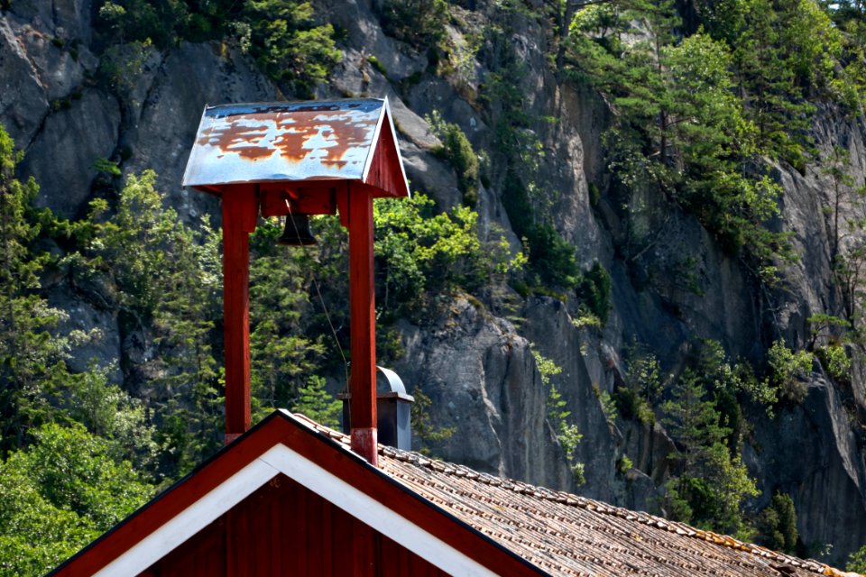 Farm bell on the barn on Röe gård