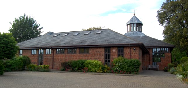 Fareham United Reformed Church, Osborn Road South, Fareham (May 2019) (2)