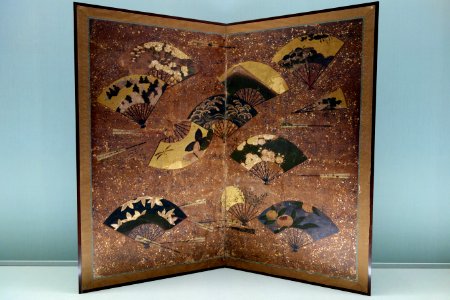 Fans, attributed to Tawaraya Sotatsu, Edo period, 17th century, color on paper - Tokyo National Museum - DSC06110