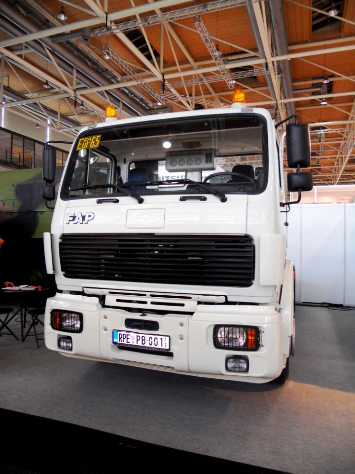 FAP tractor two-axle. front. Spielvogel 2012