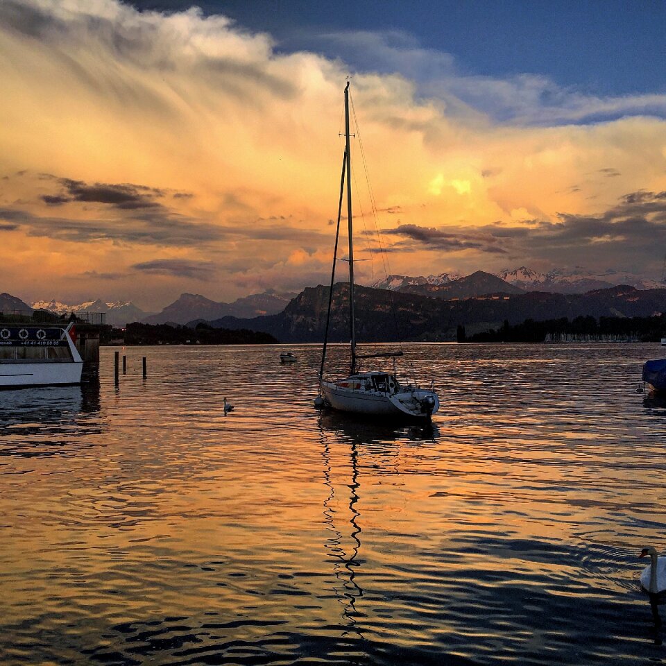 Sunset lake mood